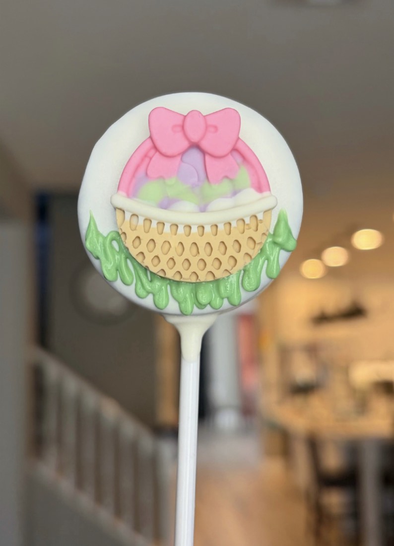 Custom cake pop by Ding Pops